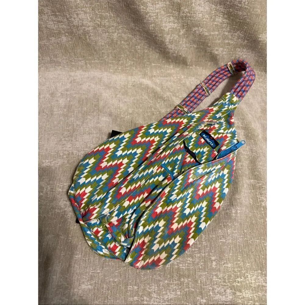 Kavu Women's Chevron Print Adjustable Rope Shoulder Strap Sling Bag Multicolor